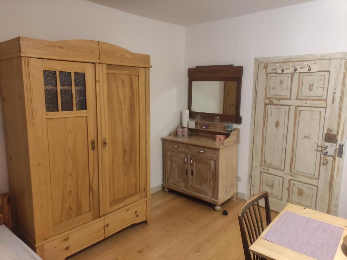 Zimmer A Veljanovski Blaufelden 외부 사진